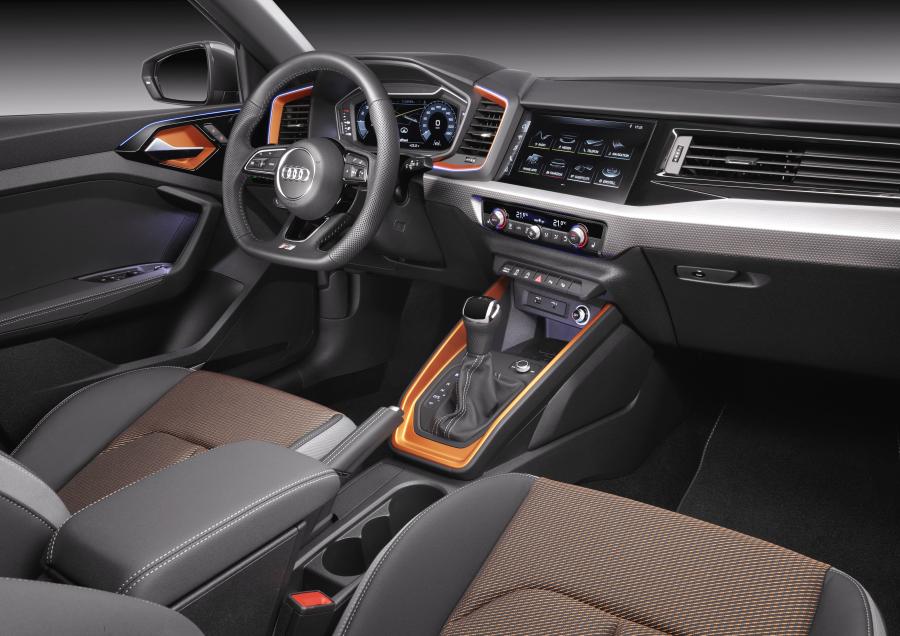 Интерьер Audi A1 Citycarver Edition One 2019 года  (WW) (фото 33 из 42)